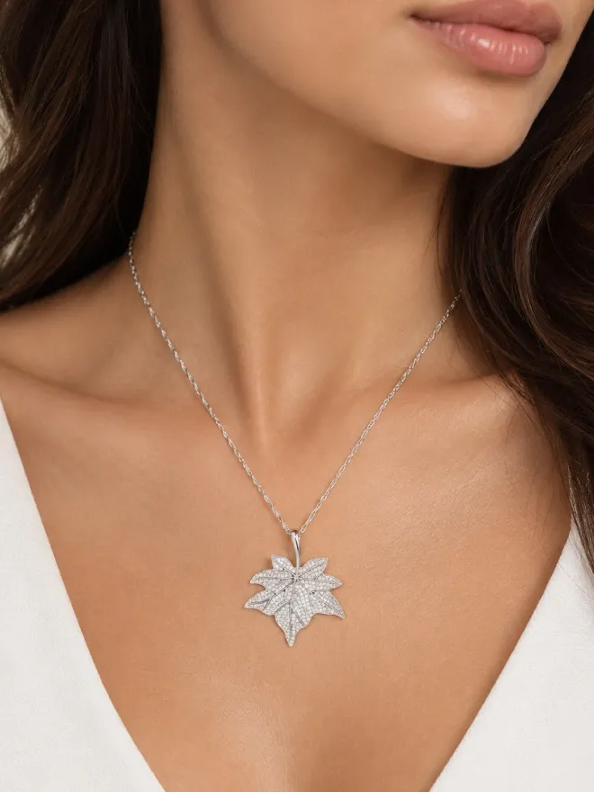 Collier pendentif feuille